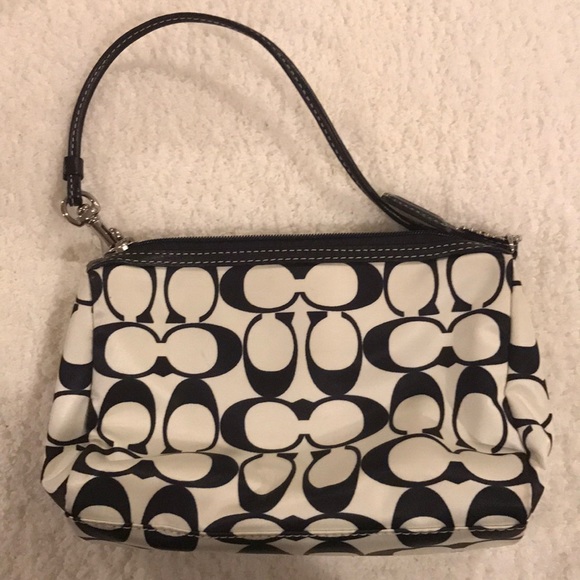 Authentic Coach bag - Picture 2 of 2